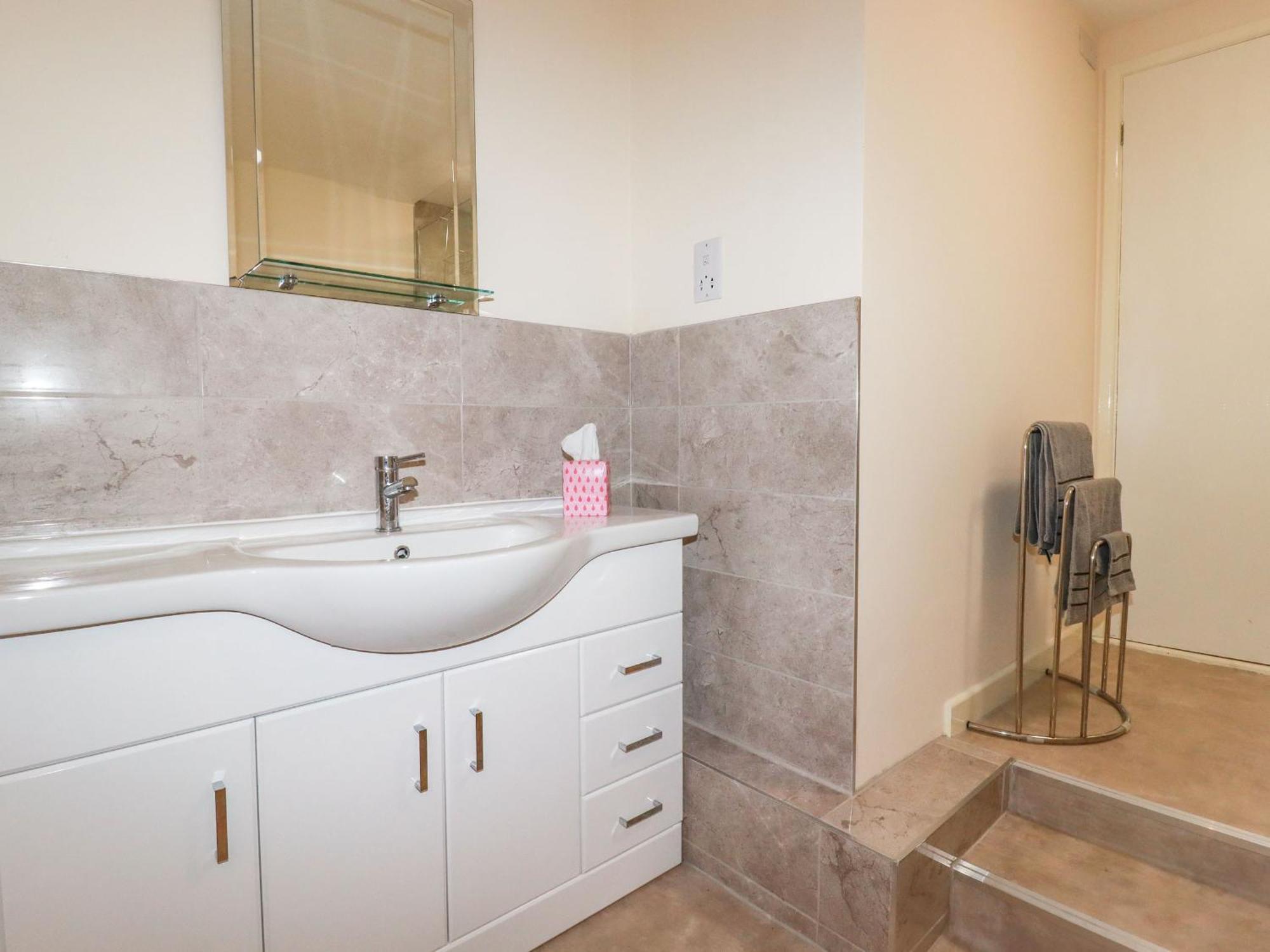 Falcon House Tintagel Ngoại thất bức ảnh